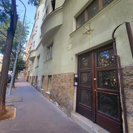 Apartman Cosy Apartman By The Castle