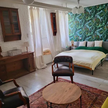Cosy Apartman By The Castle Apartman *