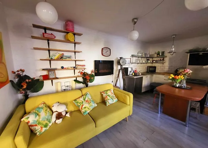 Cosy Apartman By The Castle *